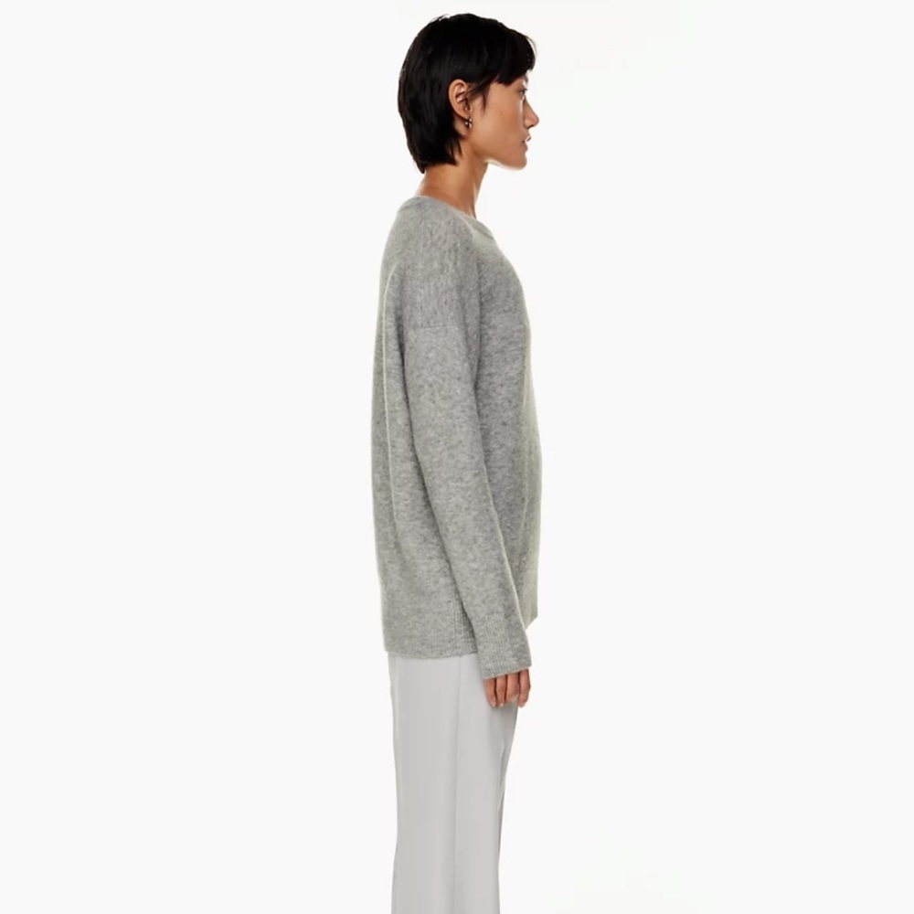 New Aritzia The Group Thurlow Sweater in Heather Chrome - Picture 4 of 8